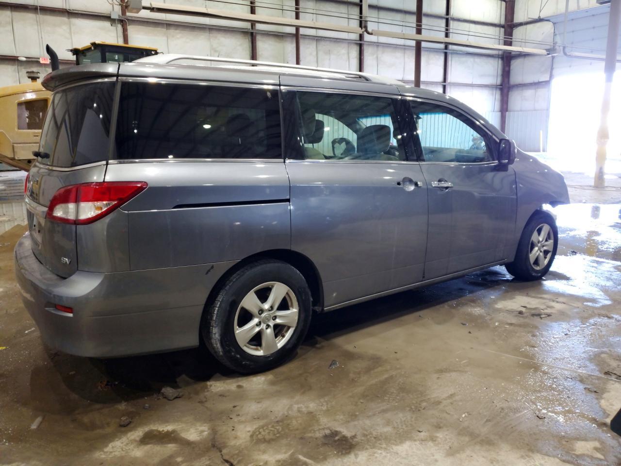 2016 NISSAN Quest