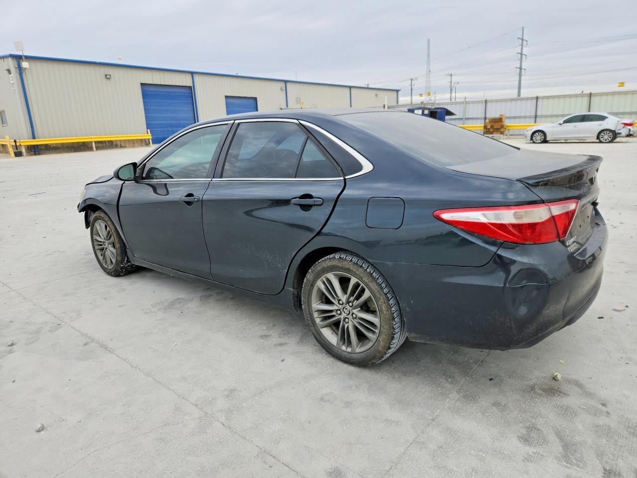 2015 TOYOTA CAMRY