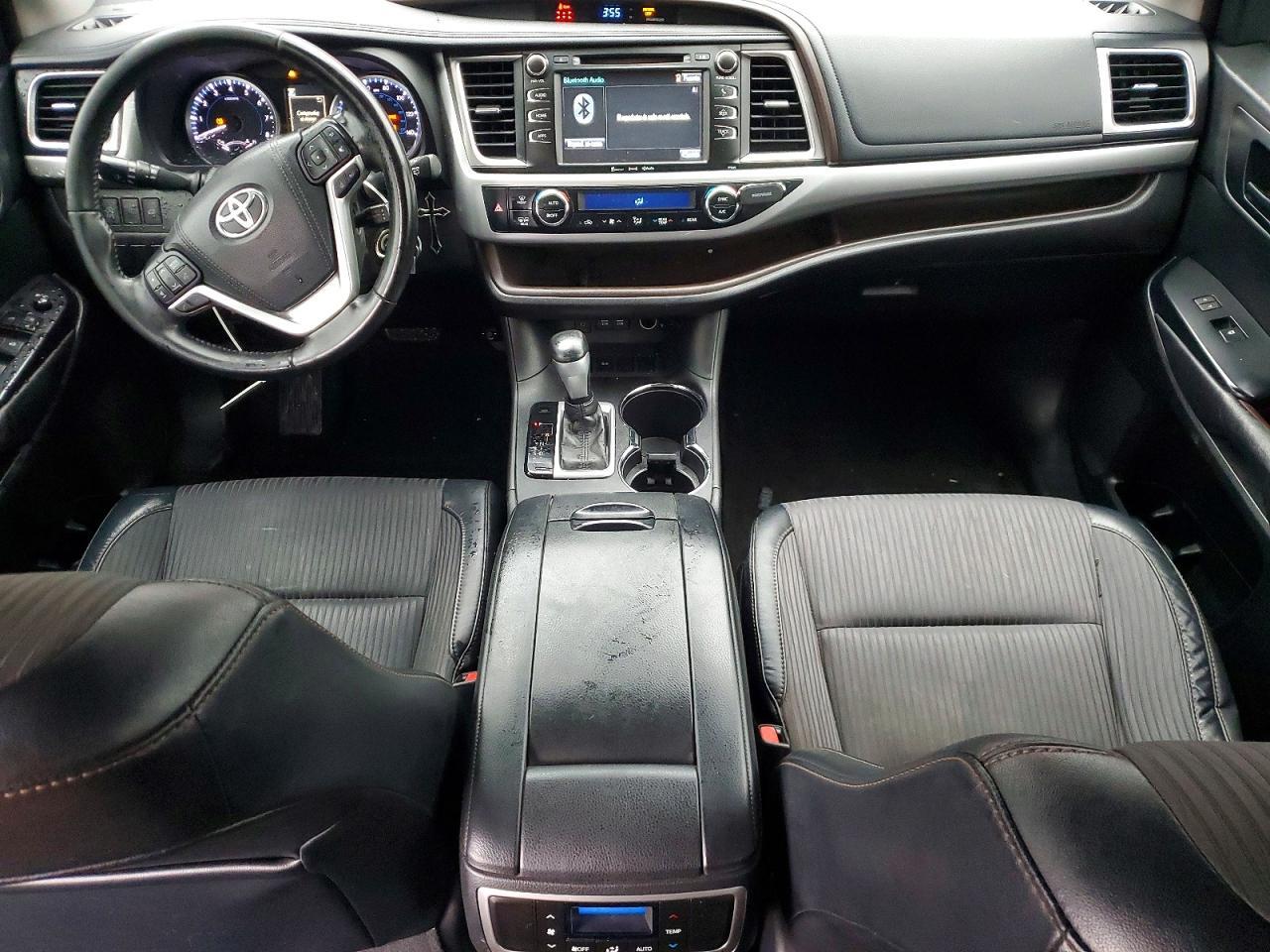 2017 TOYOTA HIGHLANDER