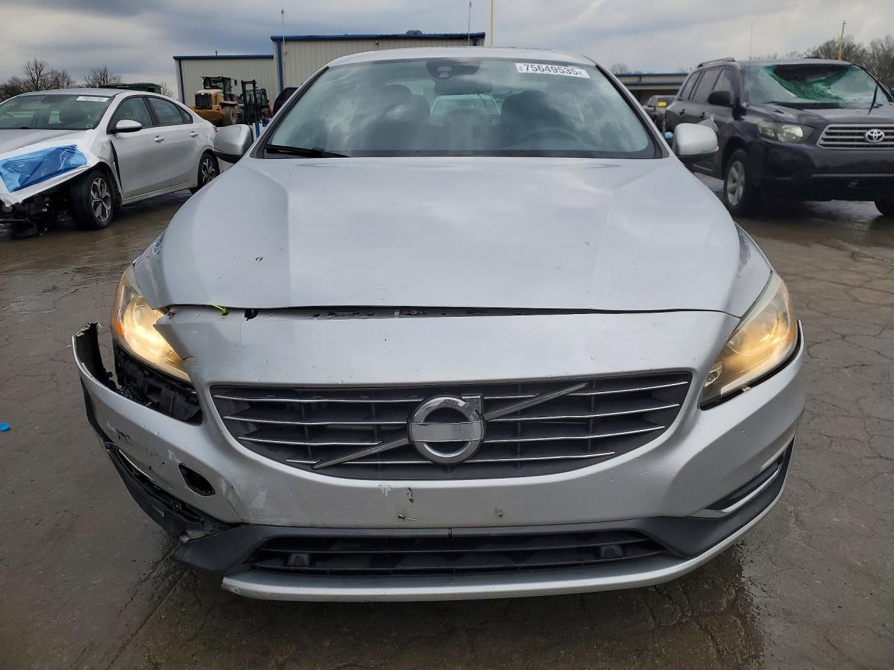 2014 VOLVO S60