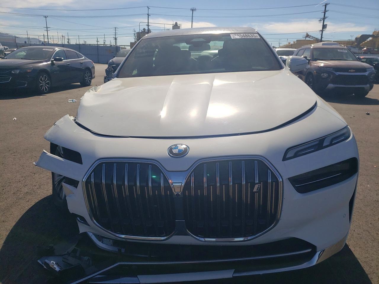 2025 BMW i7