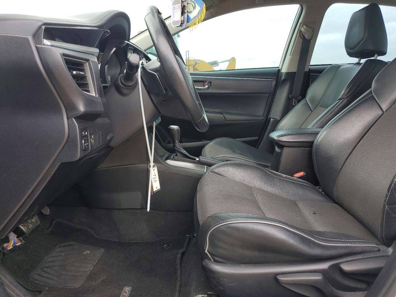 2015 TOYOTA COROLLA