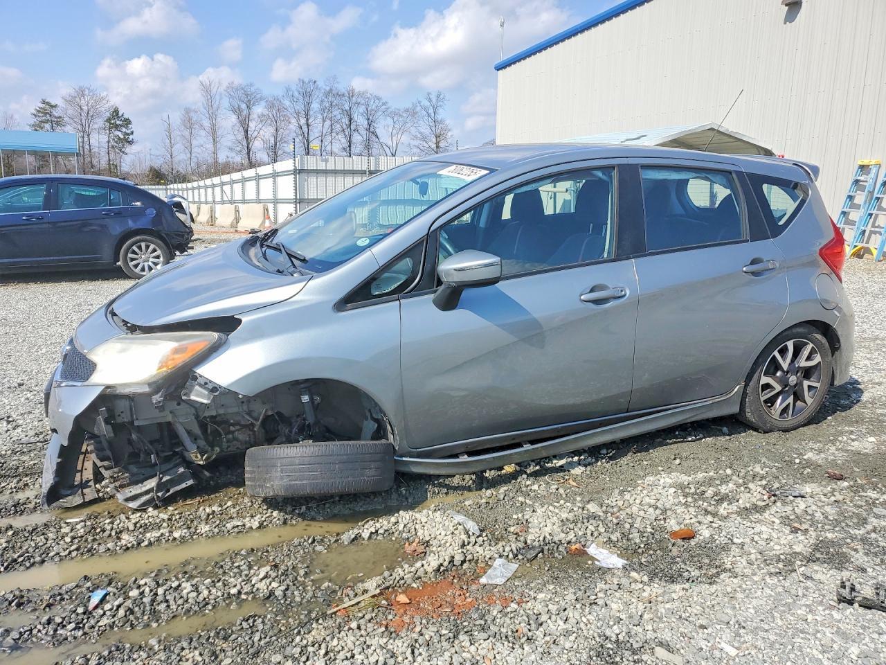 2015 NISSAN Versa Note