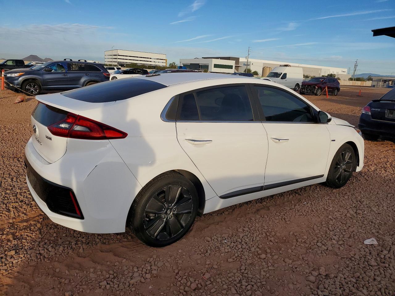 2017 HYUNDAI Ioniq