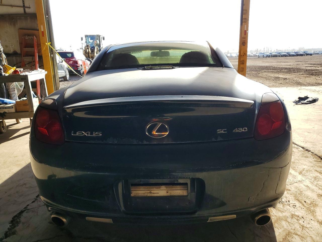 2002 LEXUS SC 430