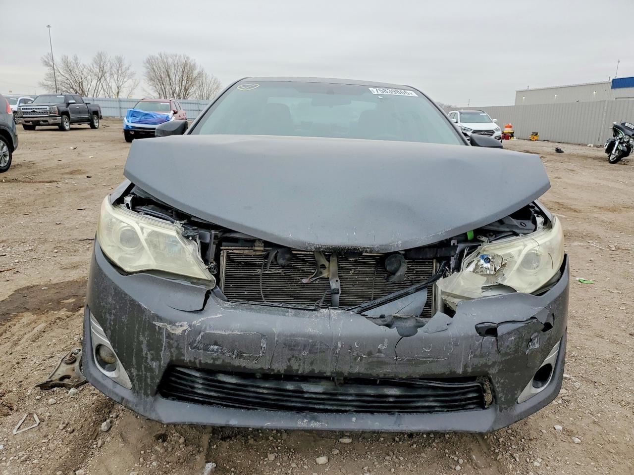2014 TOYOTA CAMRY