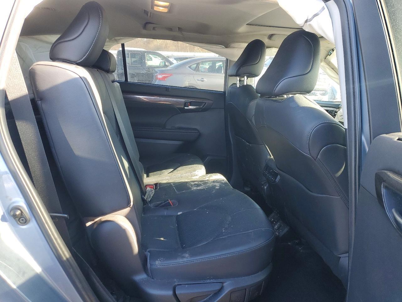2020 TOYOTA HIGHLANDER