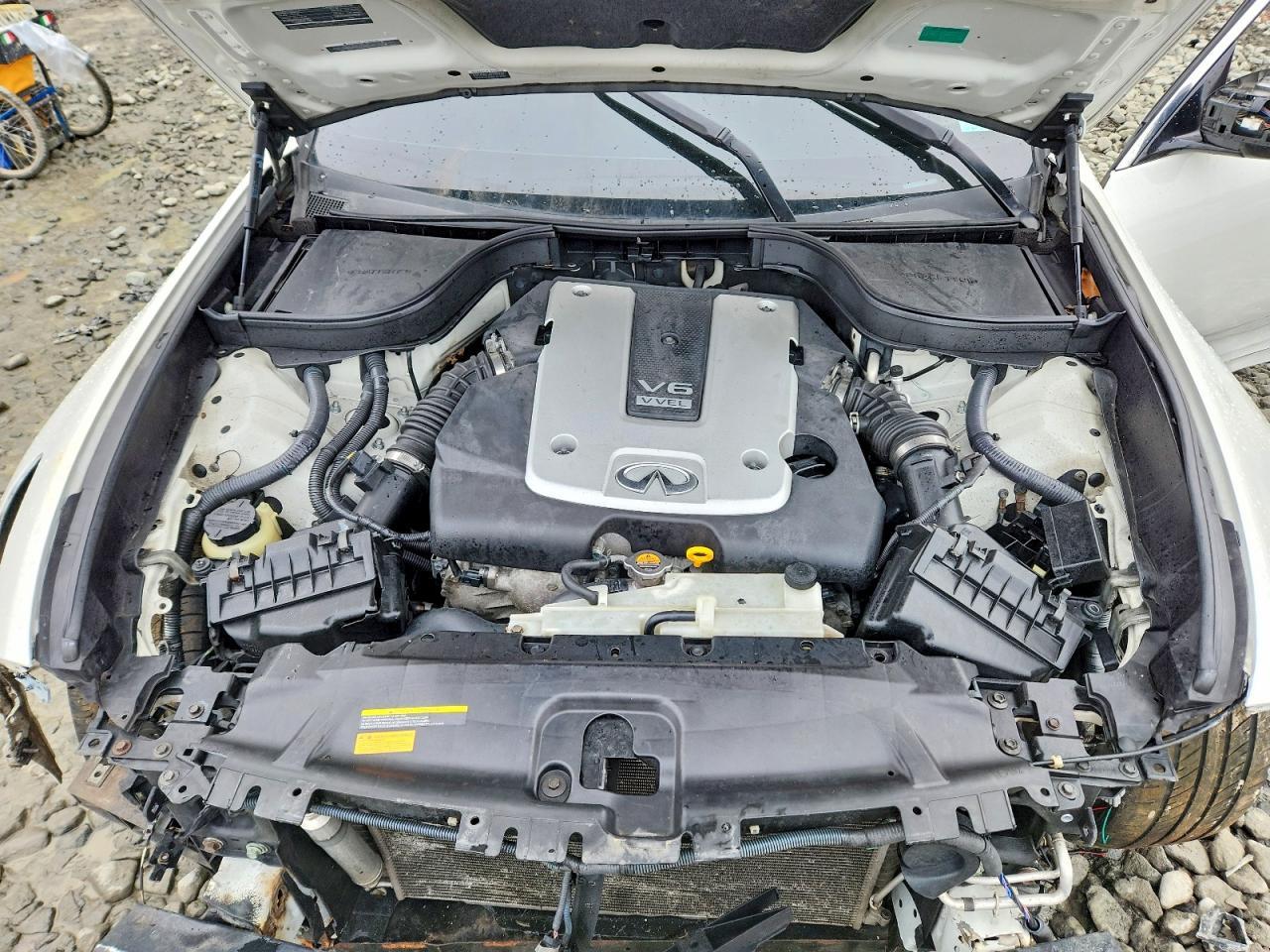 2011 INFINITI G37