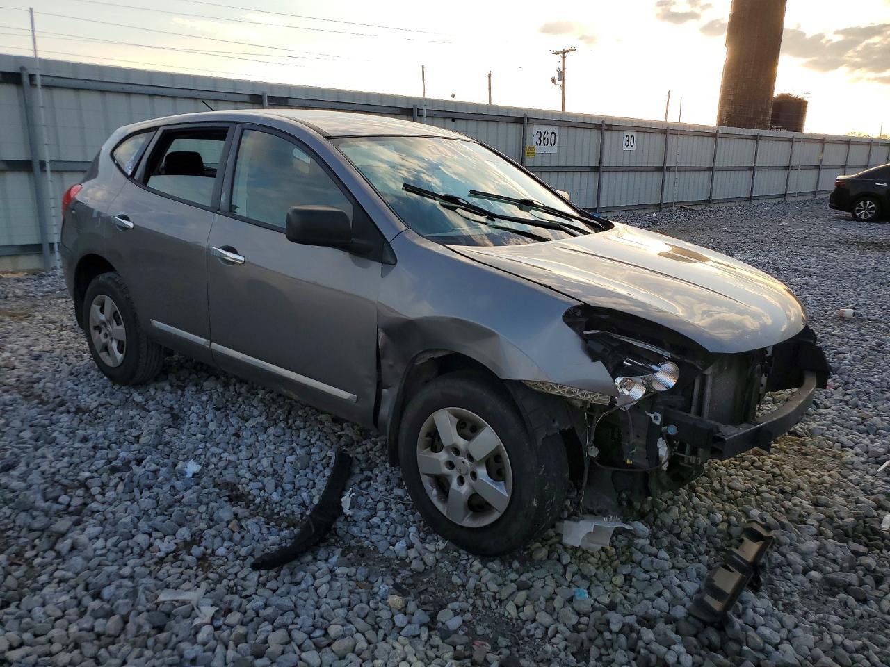 2015 NISSAN ROGUE