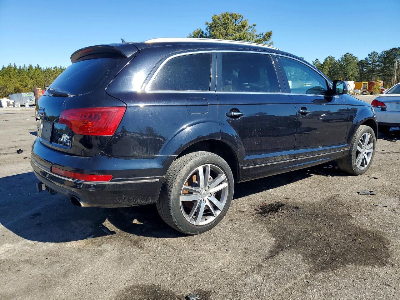 2015 AUDI Q7