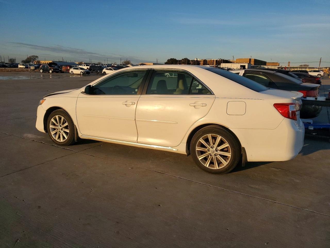 2012 TOYOTA CAMRY