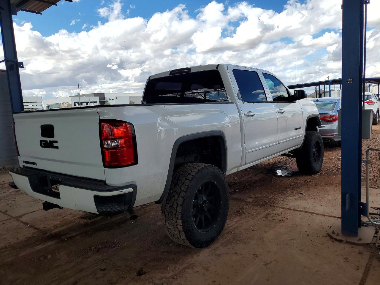 2015 GMC Sierra