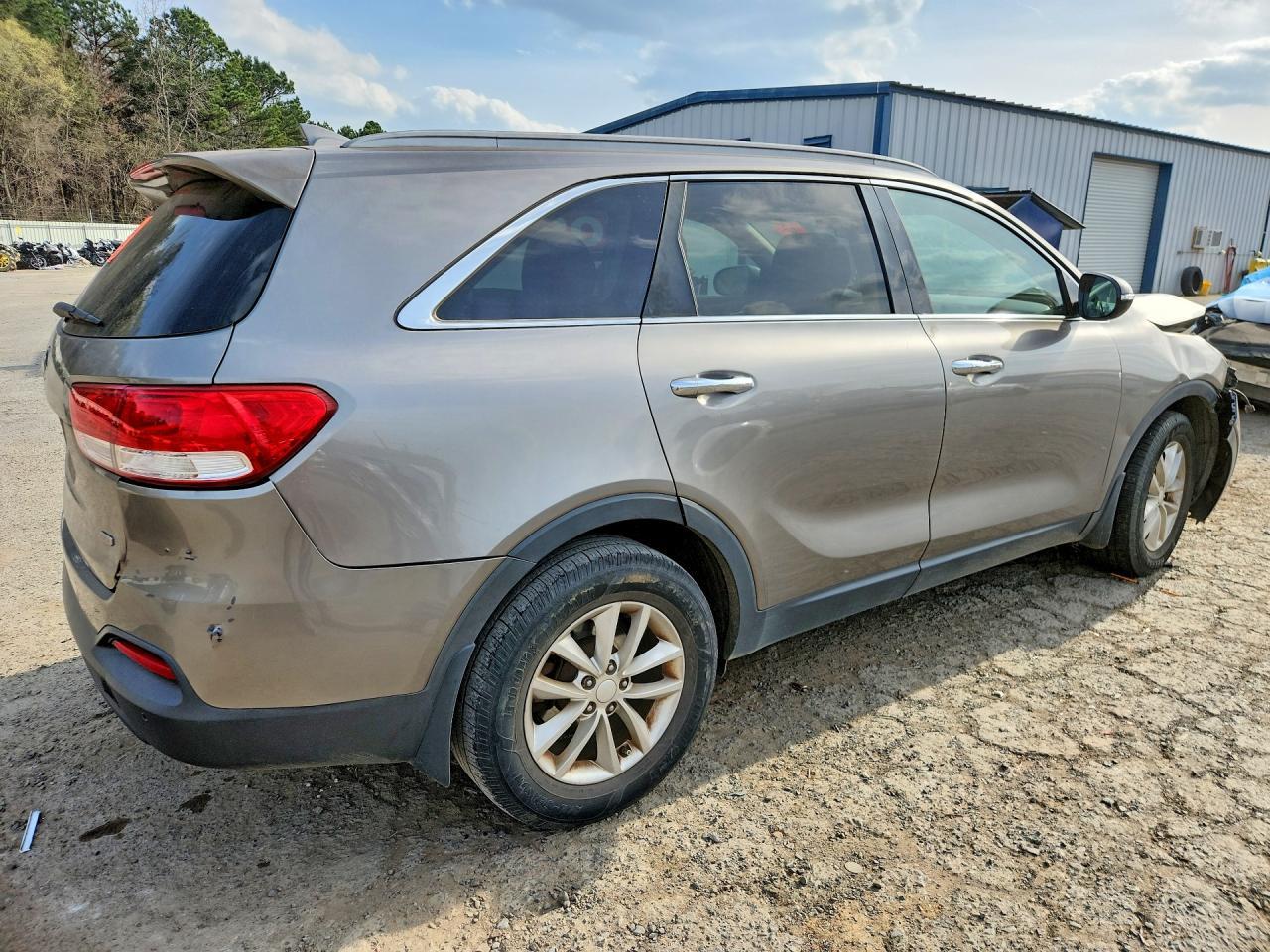 2016 KIA SORENTO