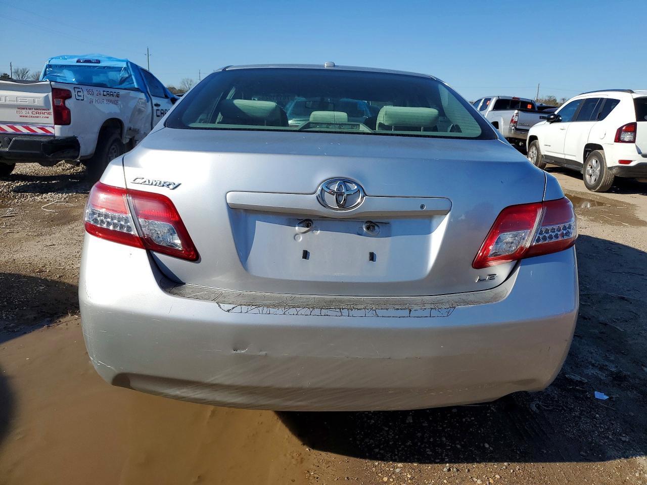 2011 TOYOTA CAMRY