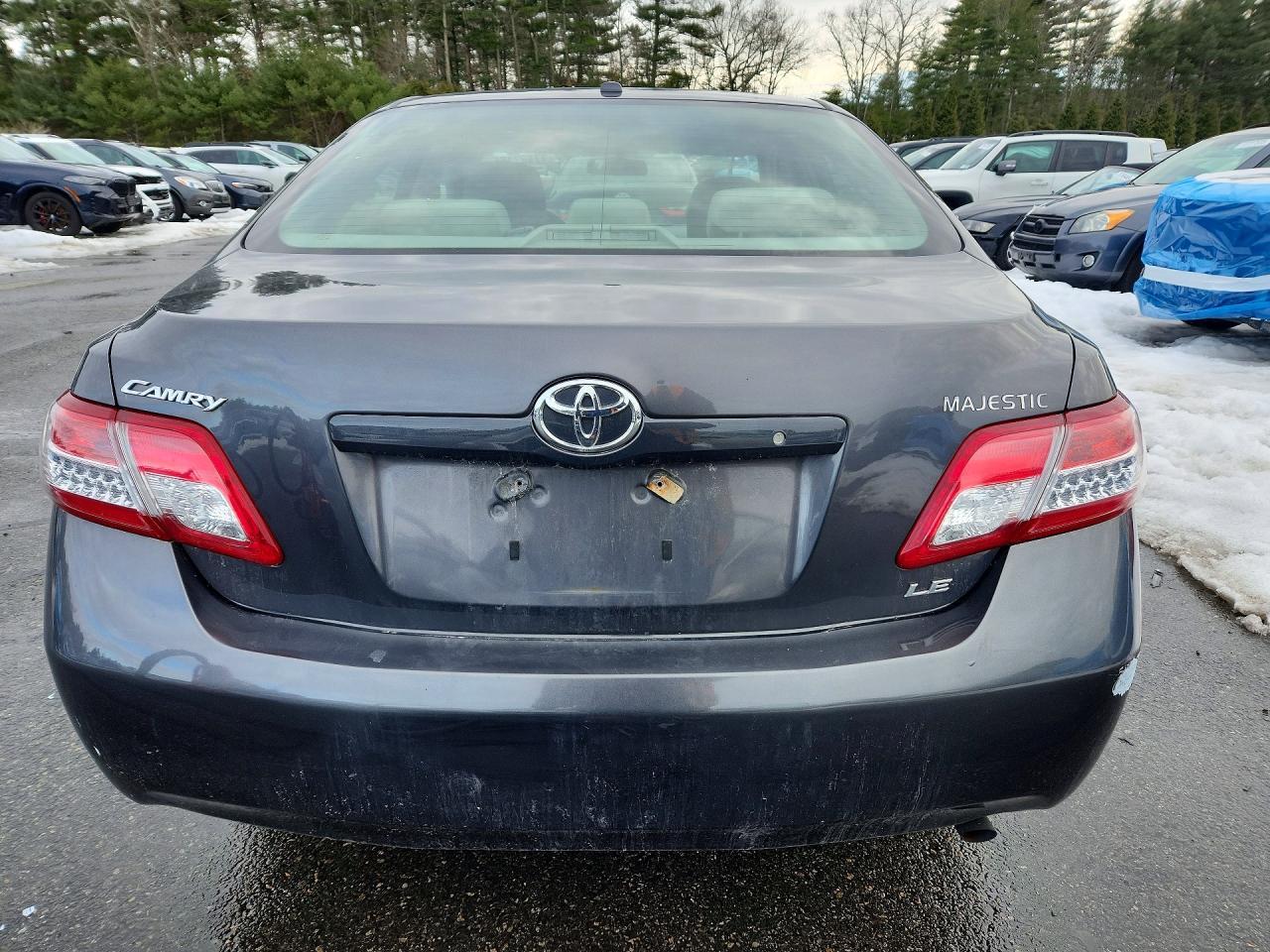 2010 TOYOTA CAMRY