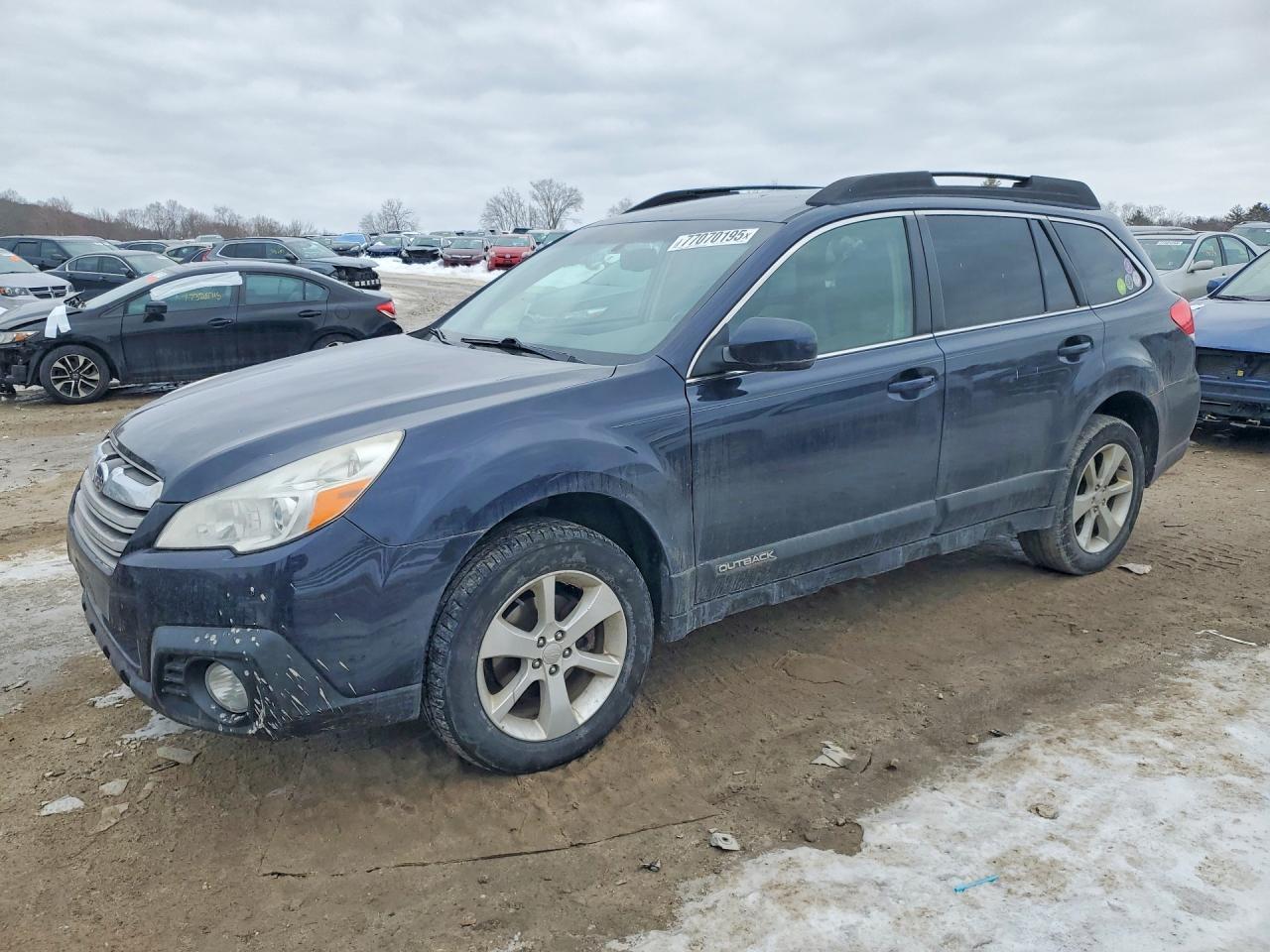 2013 SUBARU Outback