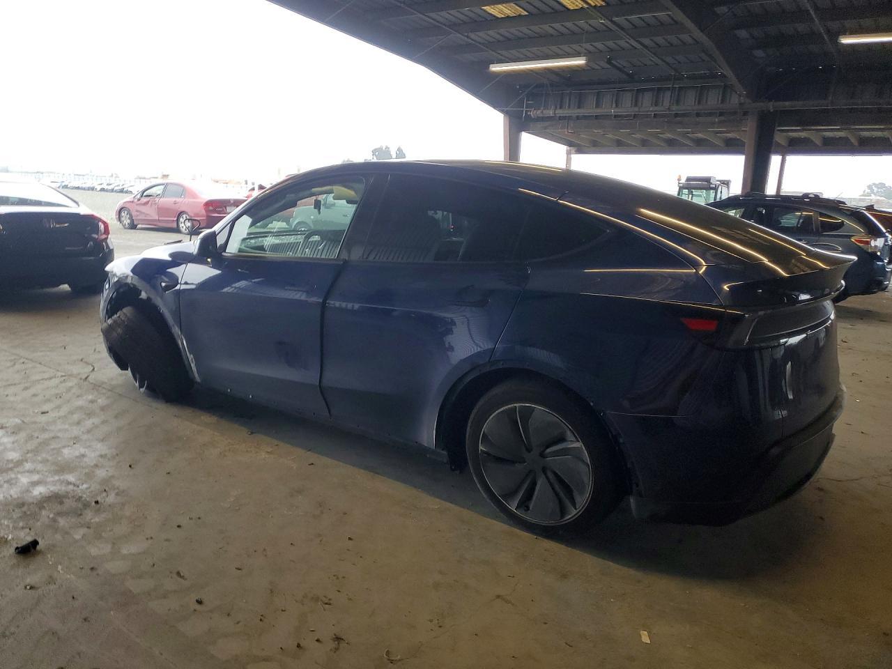 2026 TESLA MODEL Y
