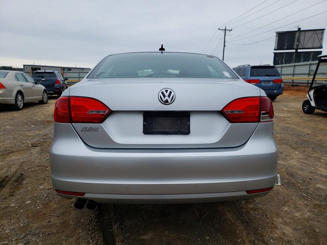 2012 VOLKSWAGEN JETTA