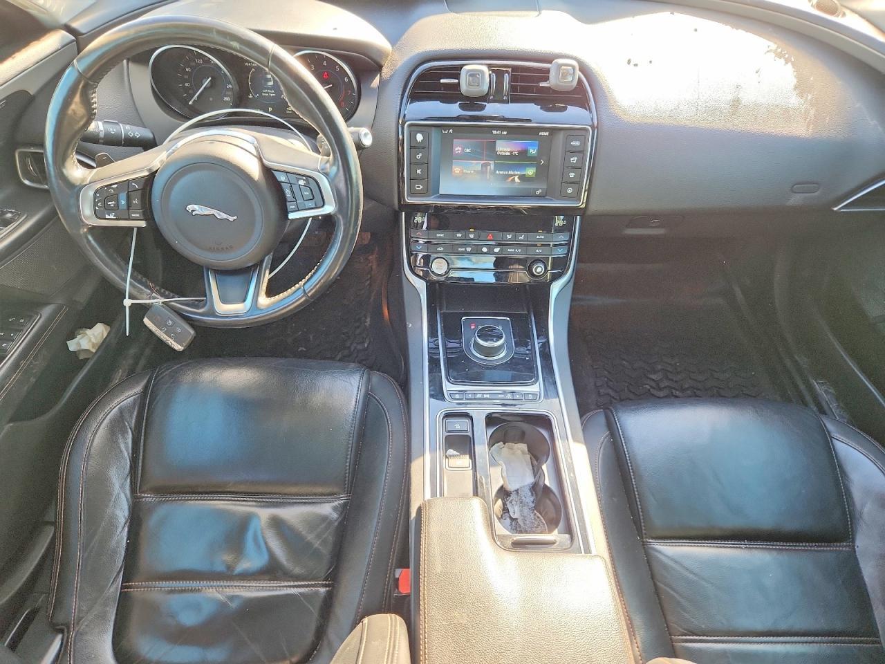 2018 JAGUAR XE