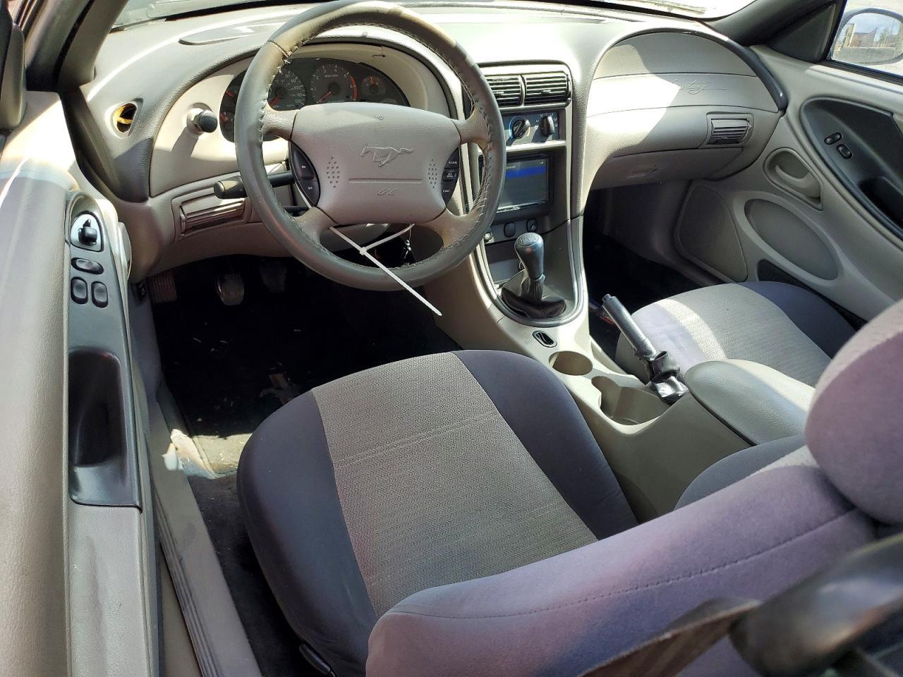 2002 FORD MUSTANG