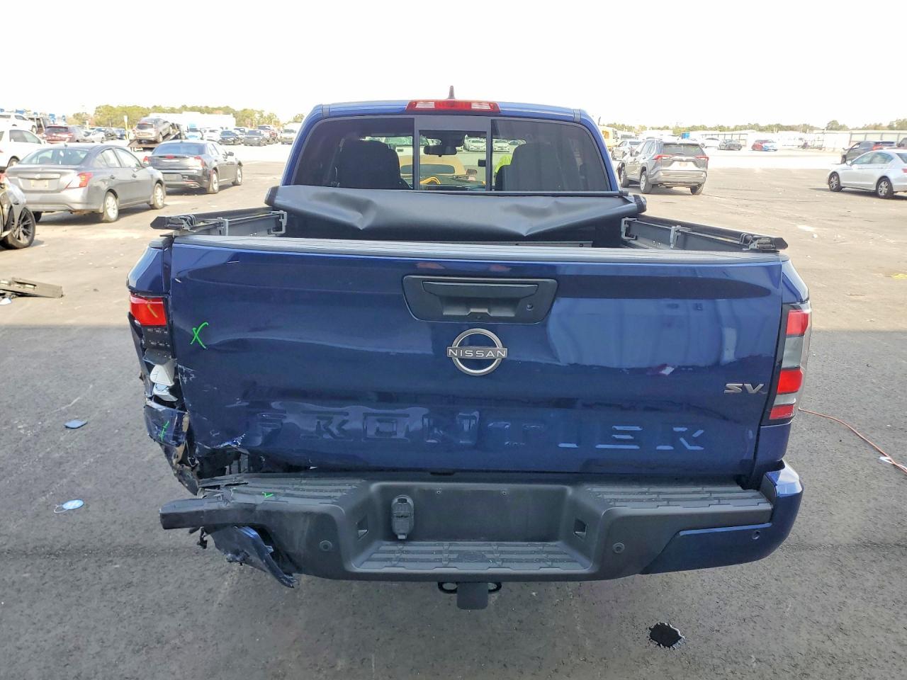 2022 NISSAN Frontier