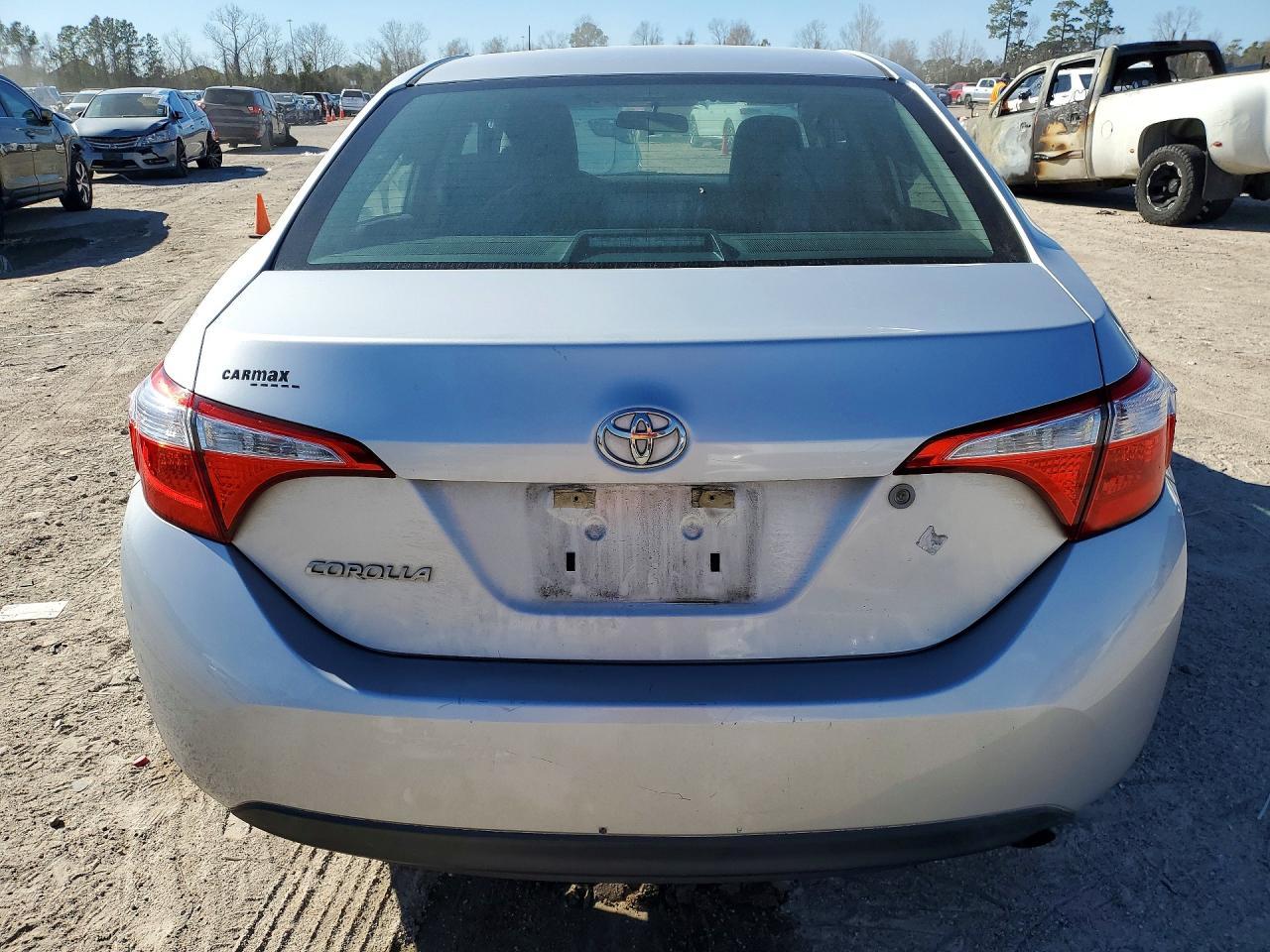 2015 TOYOTA COROLLA