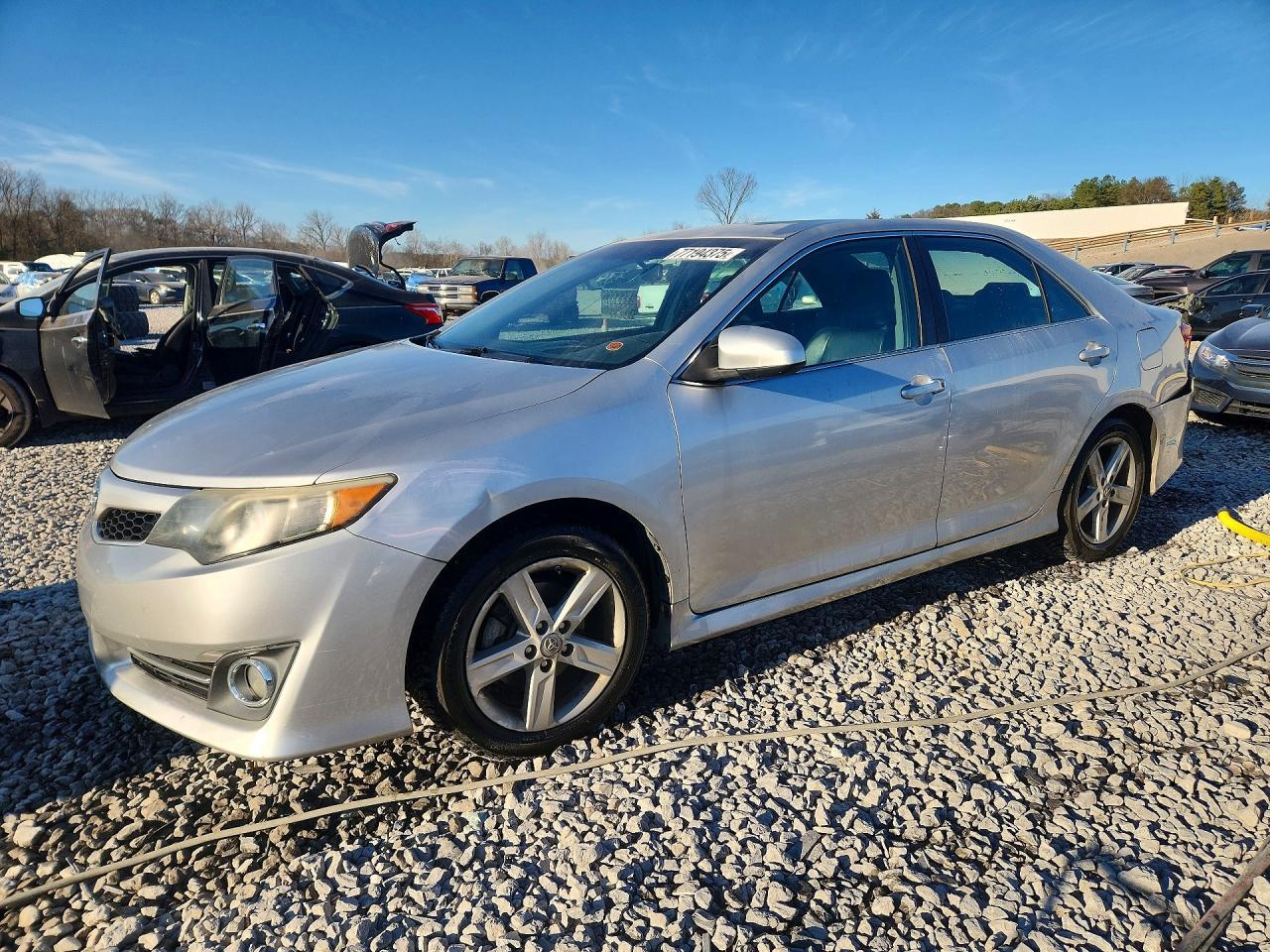 2013 TOYOTA CAMRY