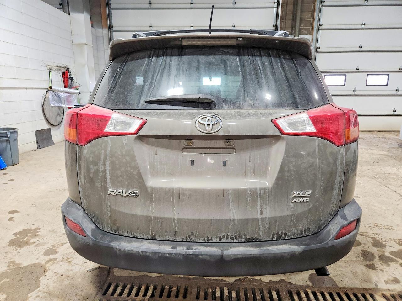 2015 TOYOTA RAV4