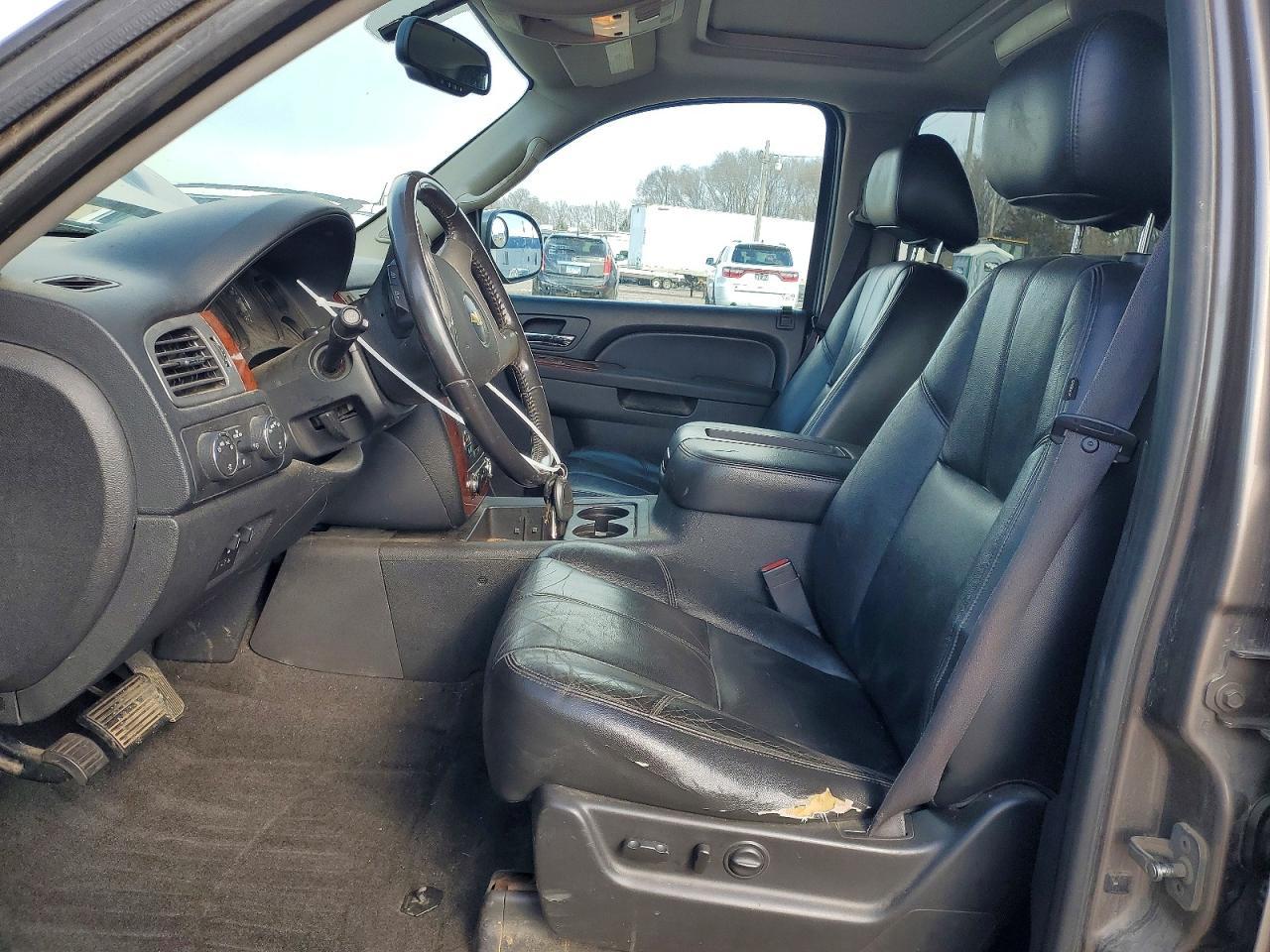 2012 CHEVROLET Suburban
