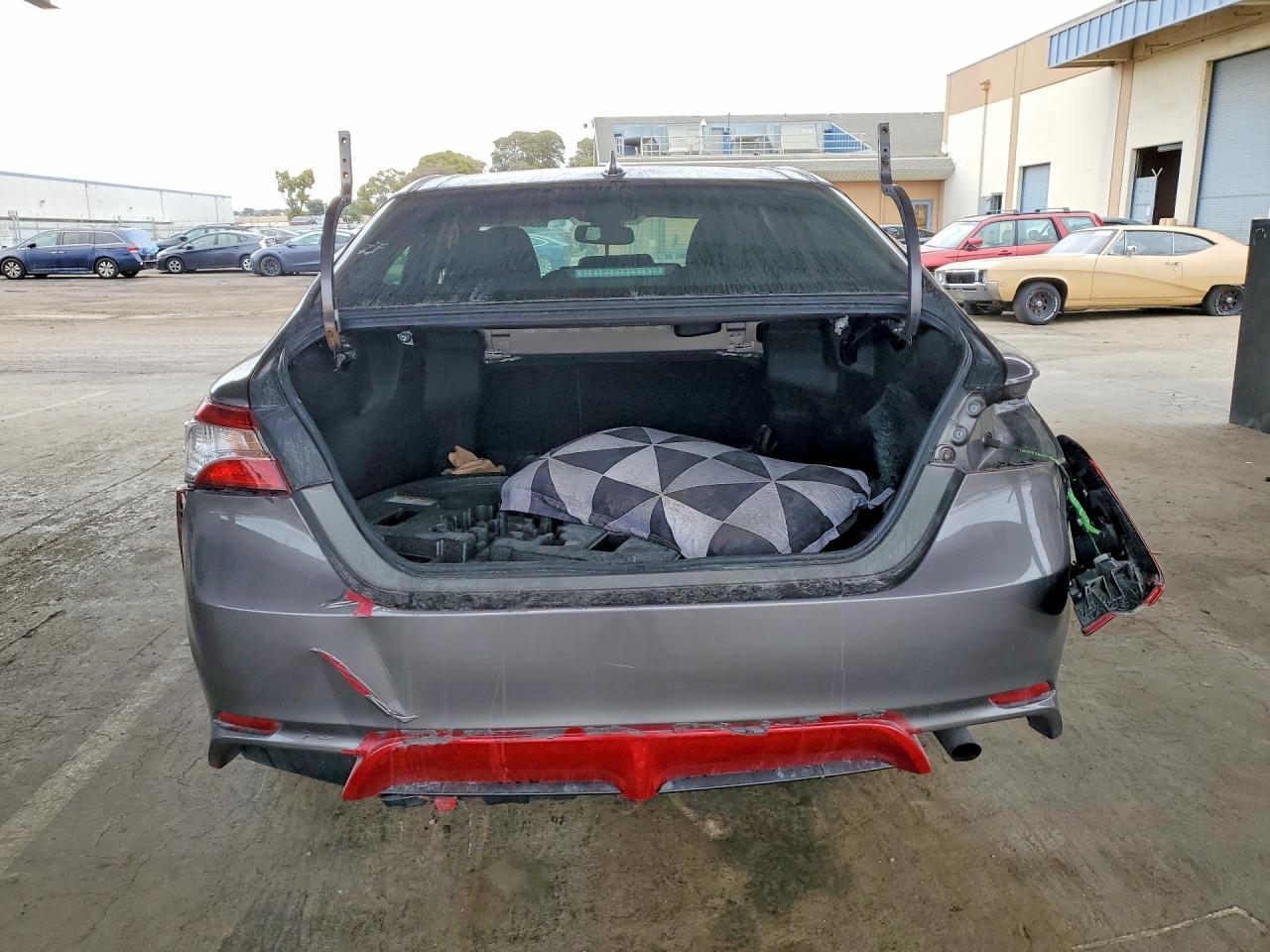 2019 TOYOTA CAMRY