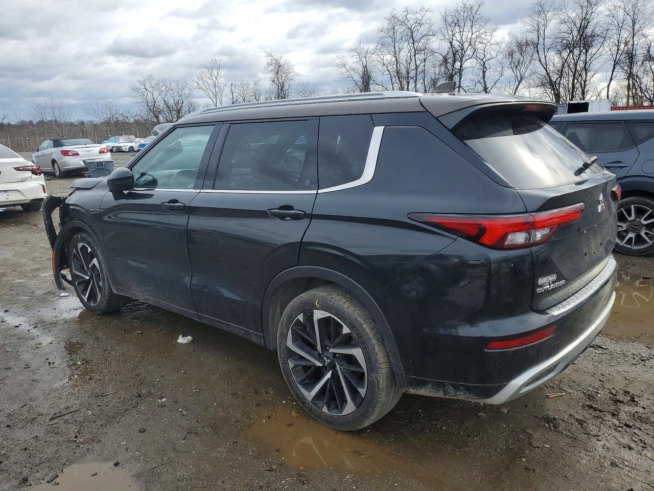 2023 MITSUBISHI outlander