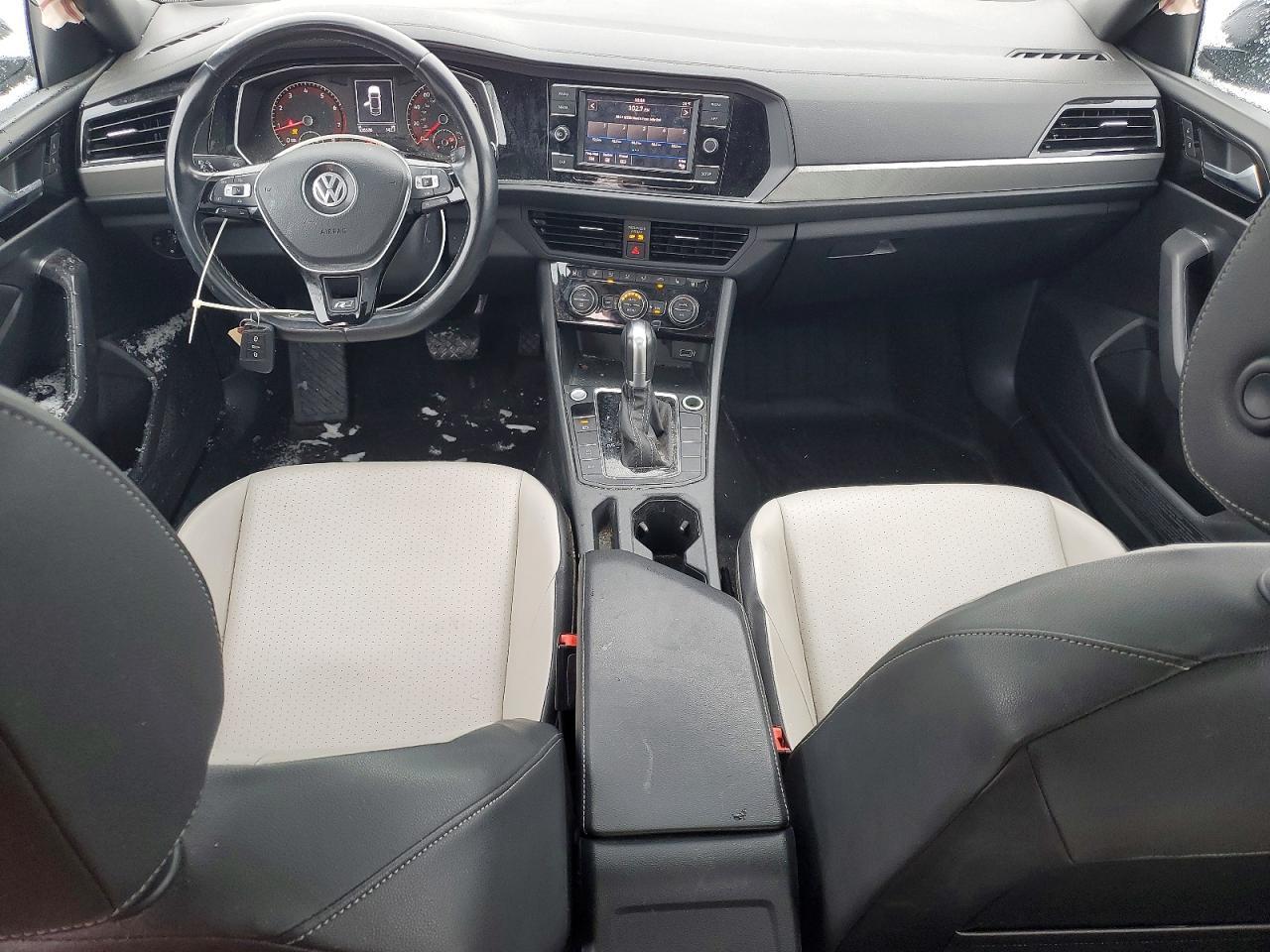 2019 VOLKSWAGEN JETTA
