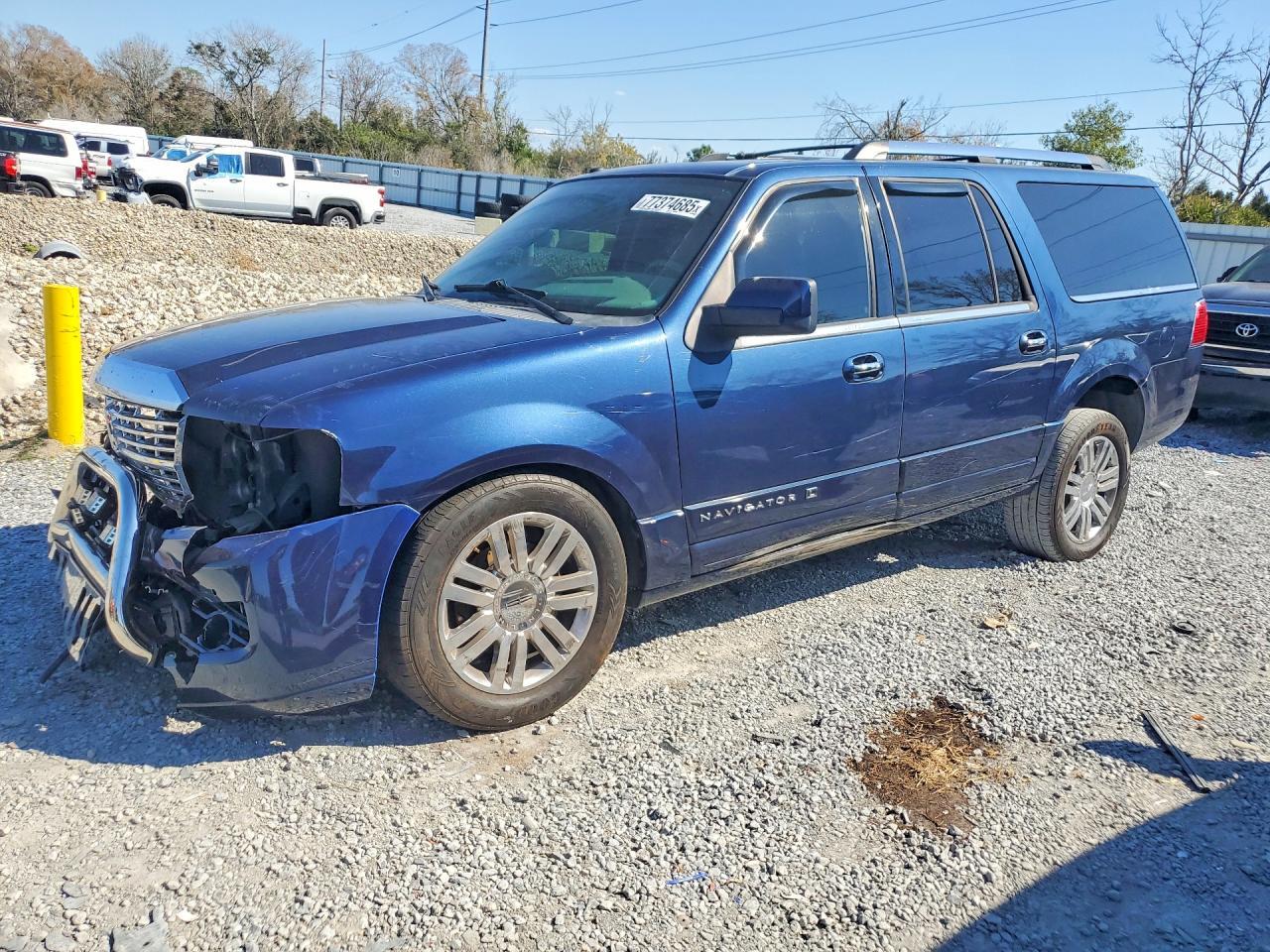 2013 LINCOLN Navigator