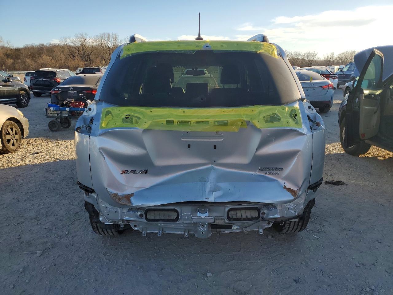 2015 TOYOTA RAV4