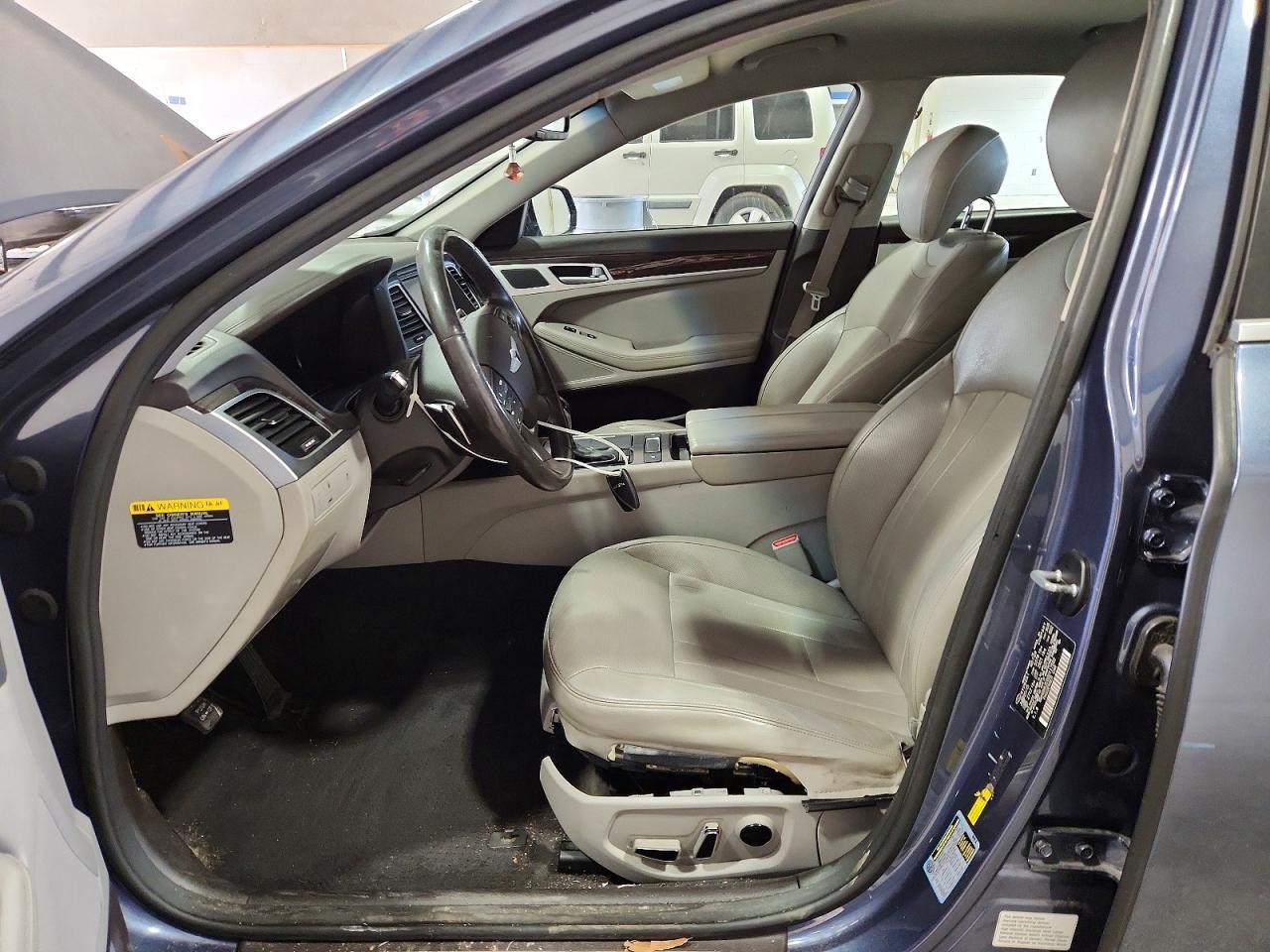 2016 HYUNDAI GENESIS