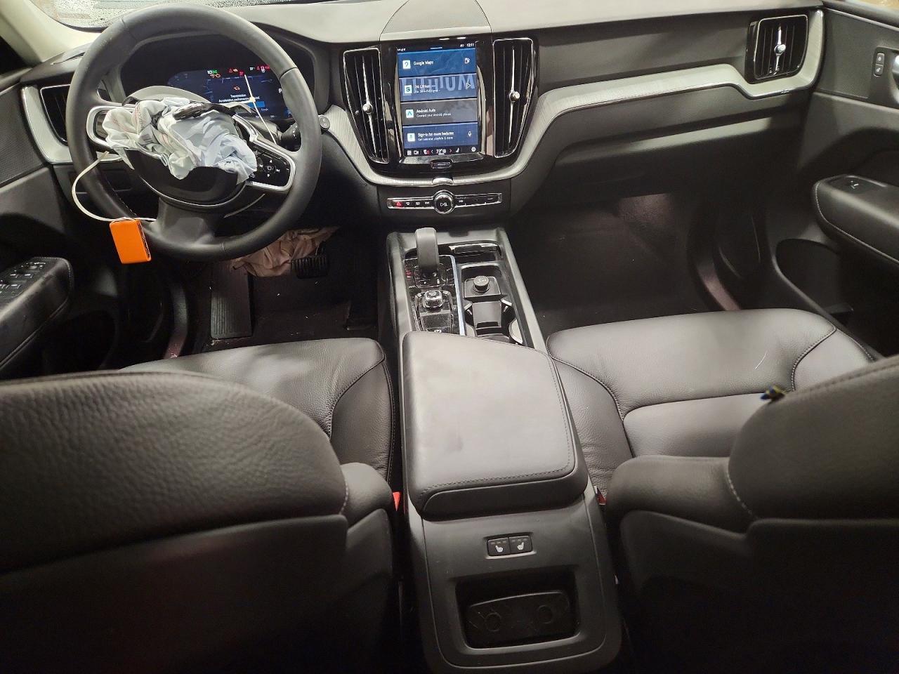 2025 VOLVO XC60