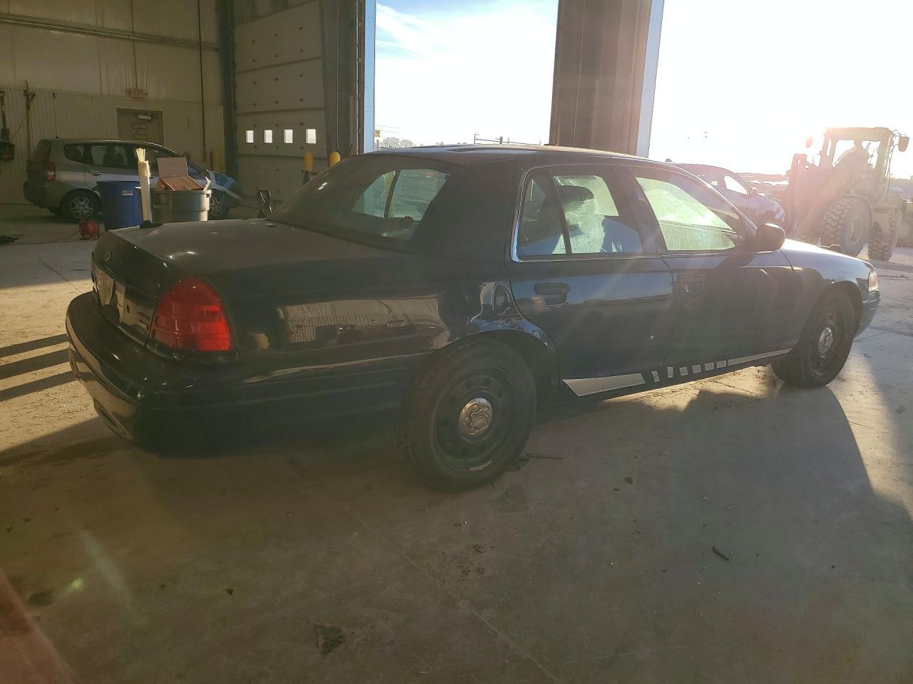 2011 FORD Crown Victoria