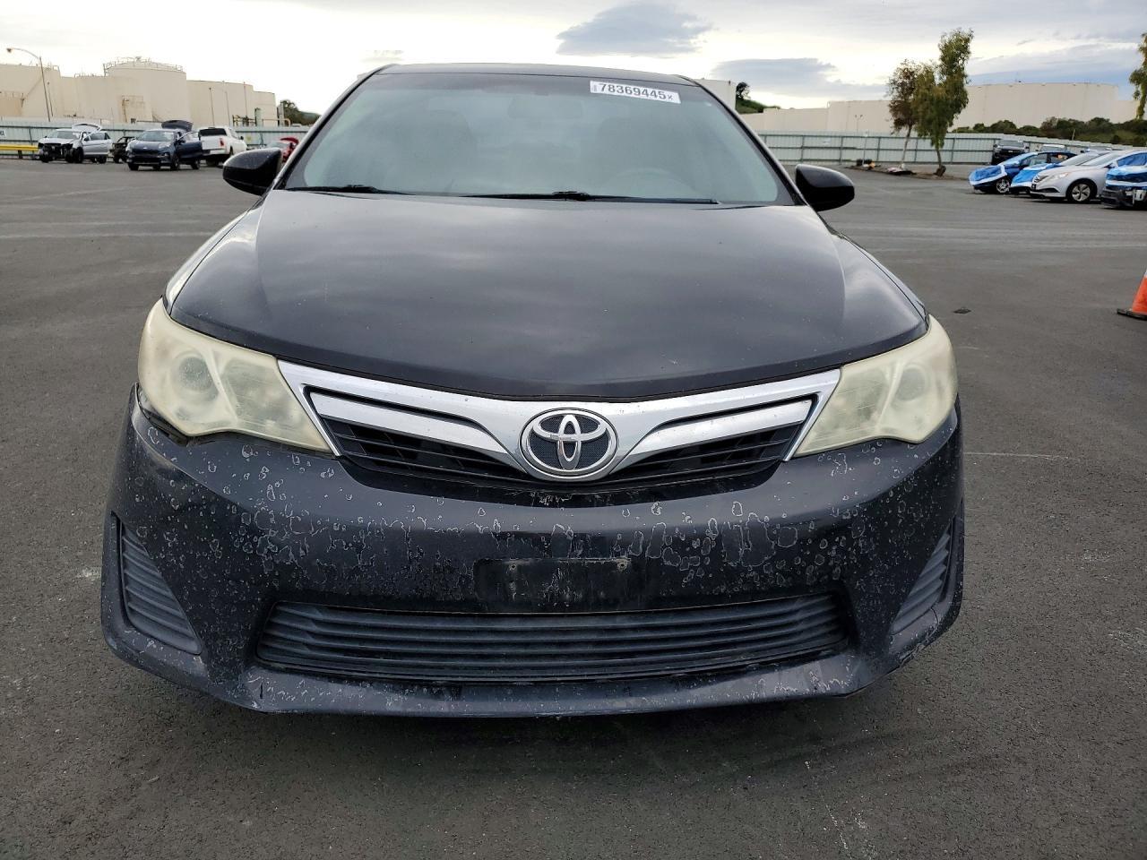 2014 TOYOTA CAMRY