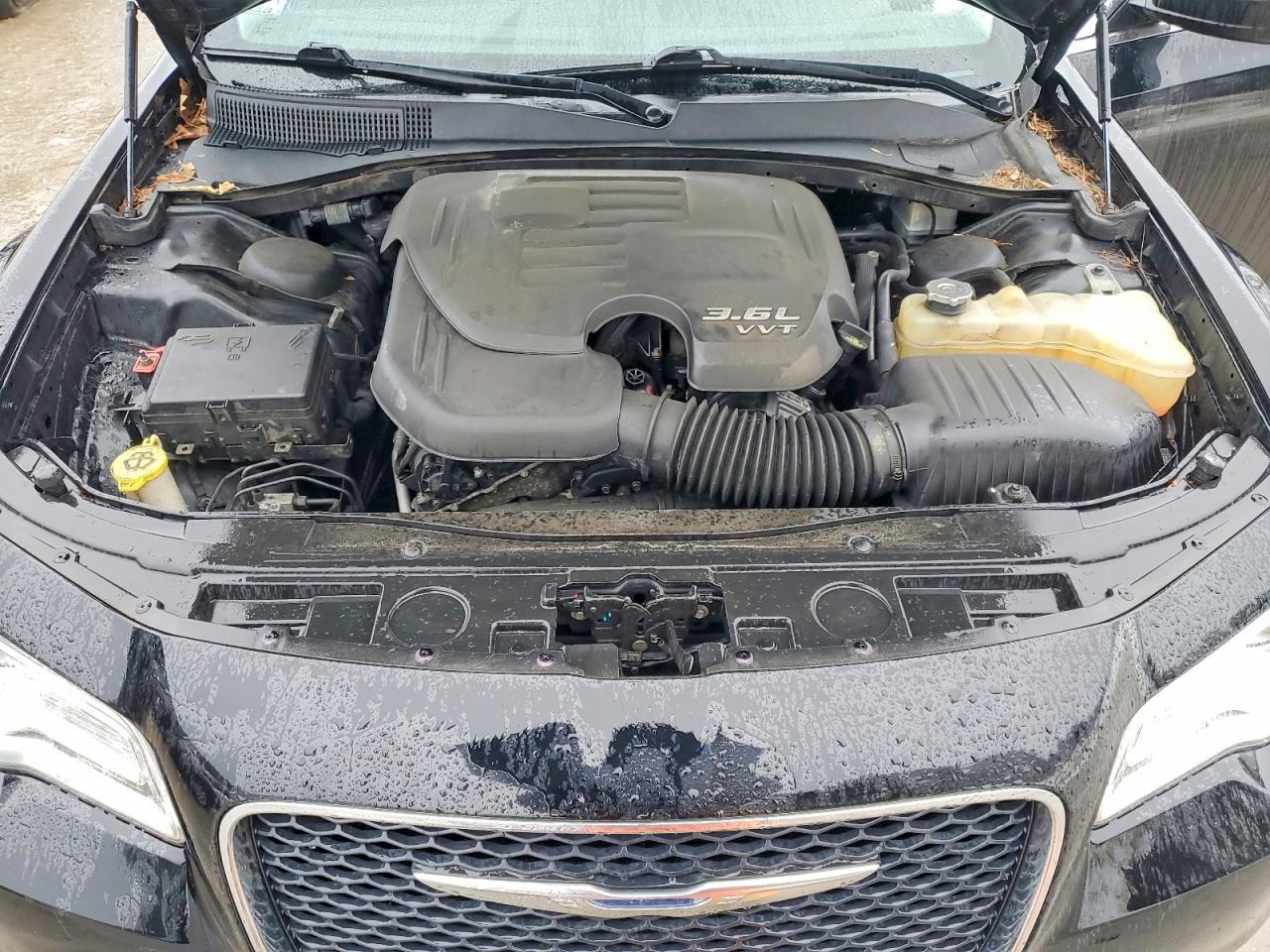 2016 CHRYSLER 300