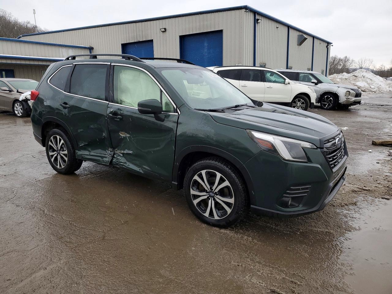 2023 SUBARU FORESTER