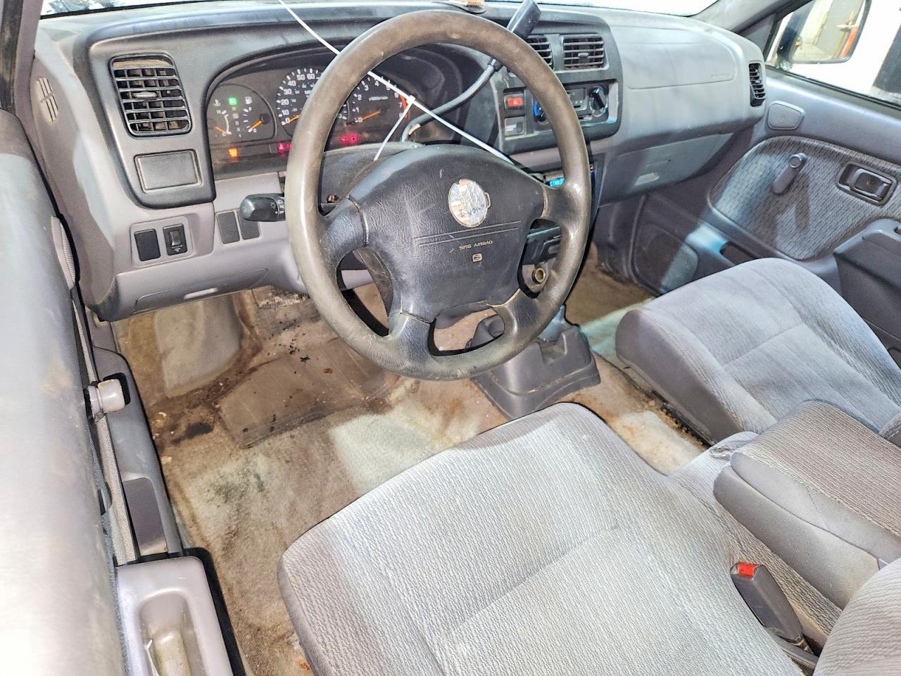 2000 NISSAN Frontier