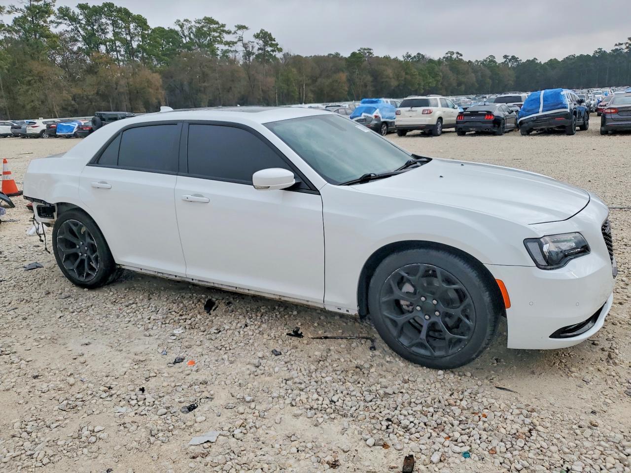 2021 CHRYSLER 300