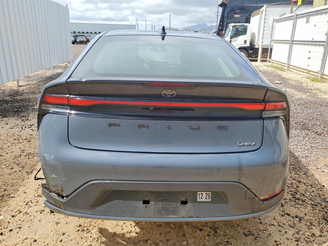 2024 TOYOTA PRIUS