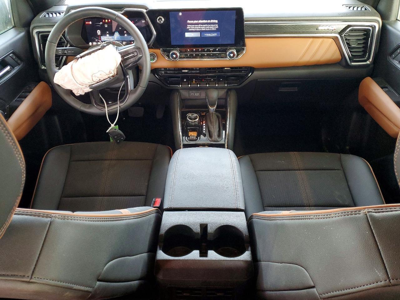 2025 GMC CANYON
