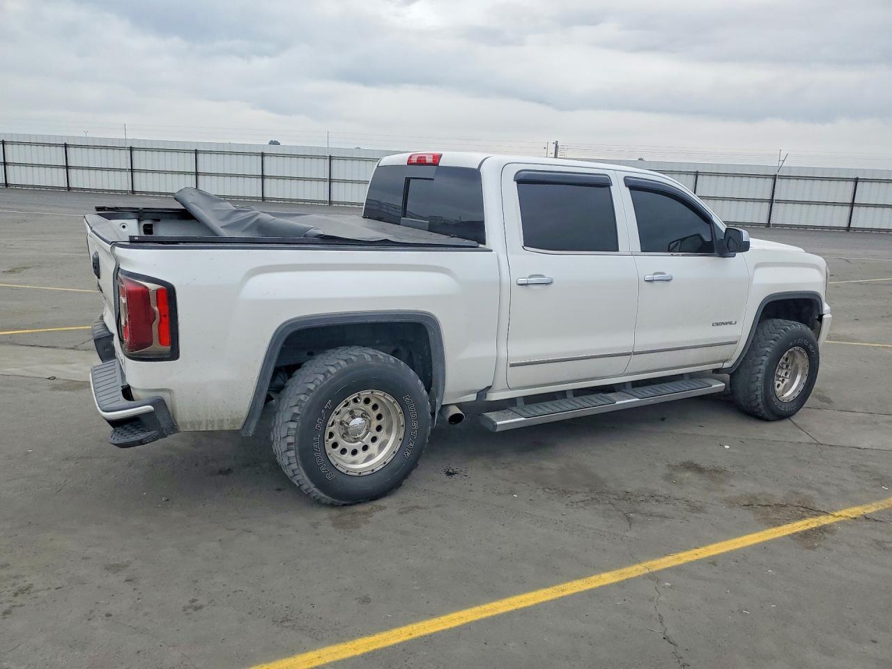 2017 GMC Sierra