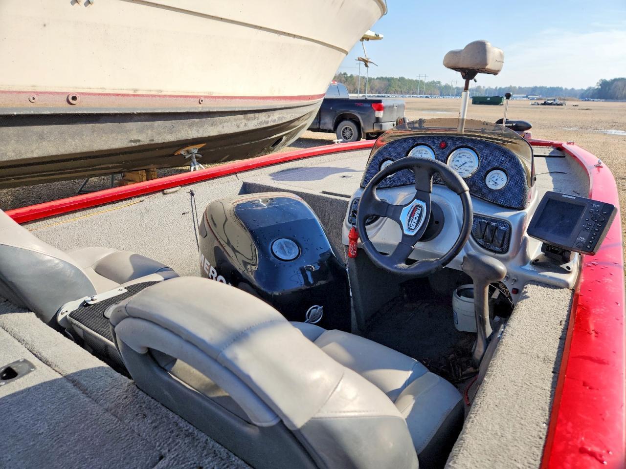 2008 Tracker 17.7 Feet Boat