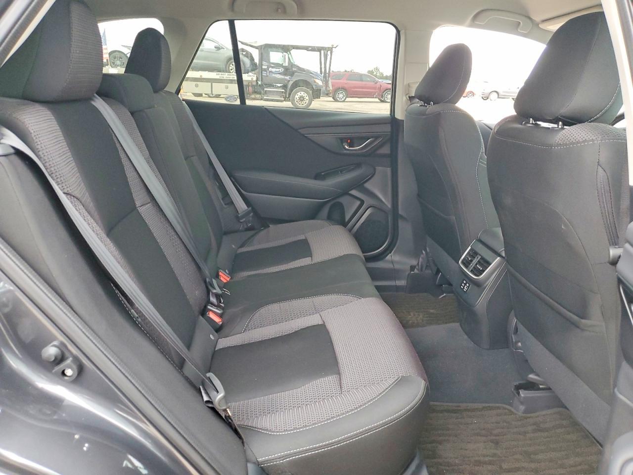 2025 SUBARU Outback