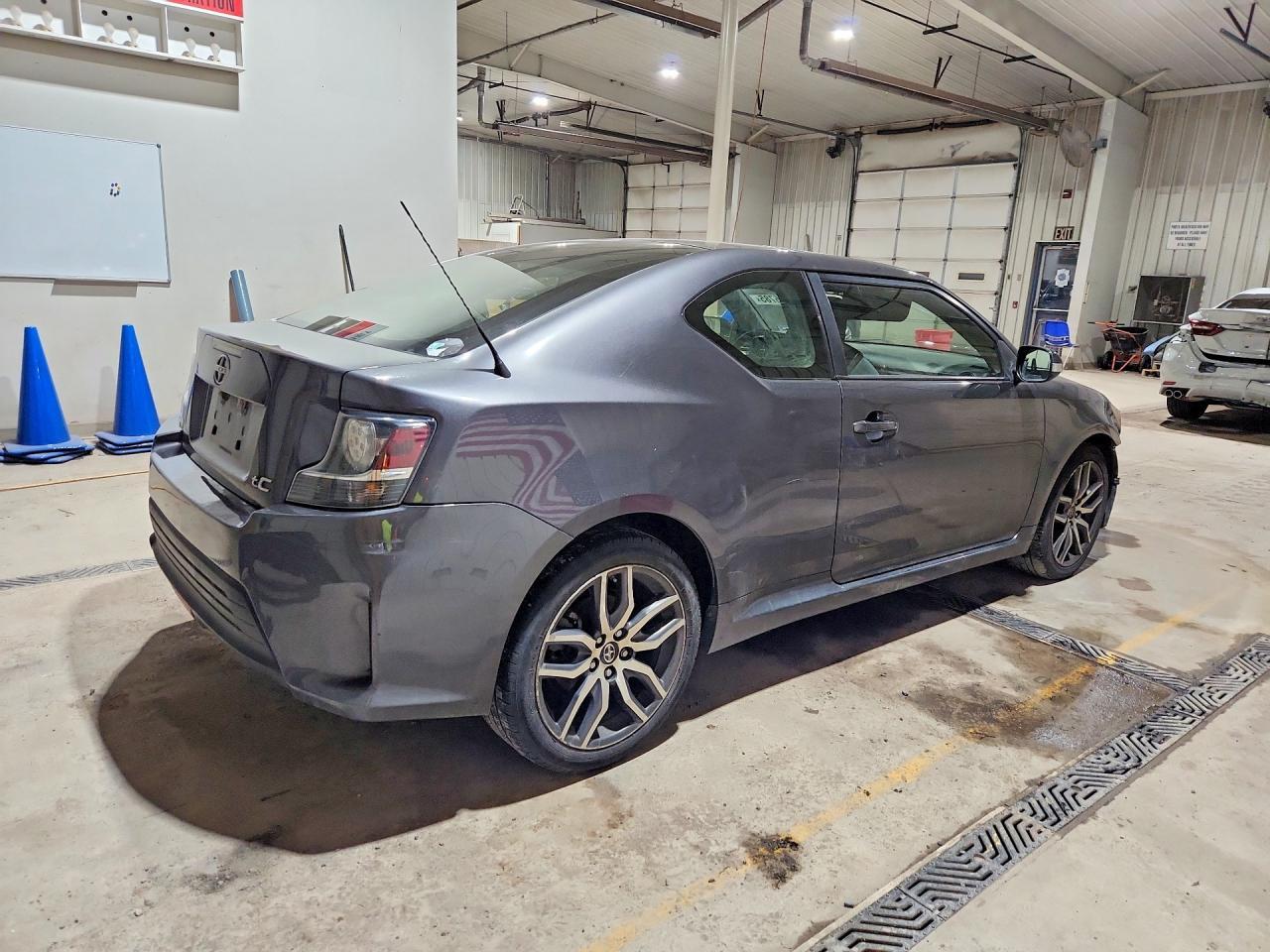 2015 TOYOTA SCION