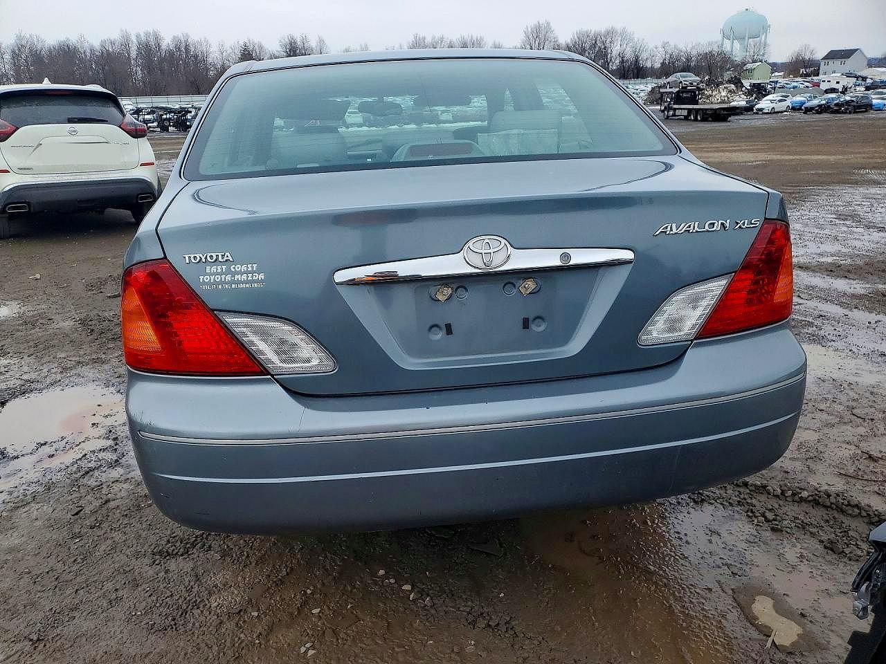 2001 TOYOTA Avalon