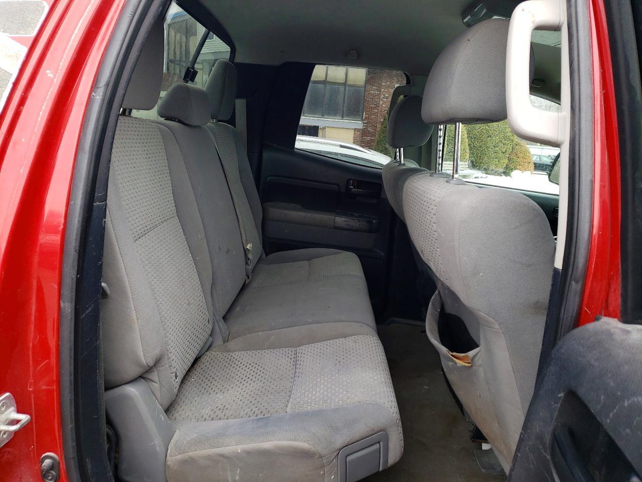 2011 TOYOTA TUNDRA